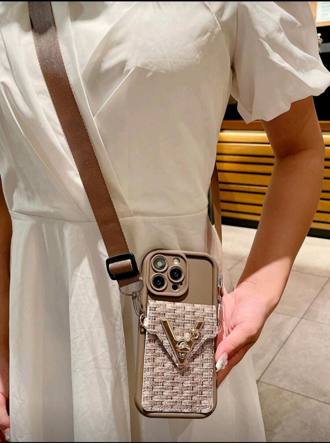 Coque porte-cartes avec perles